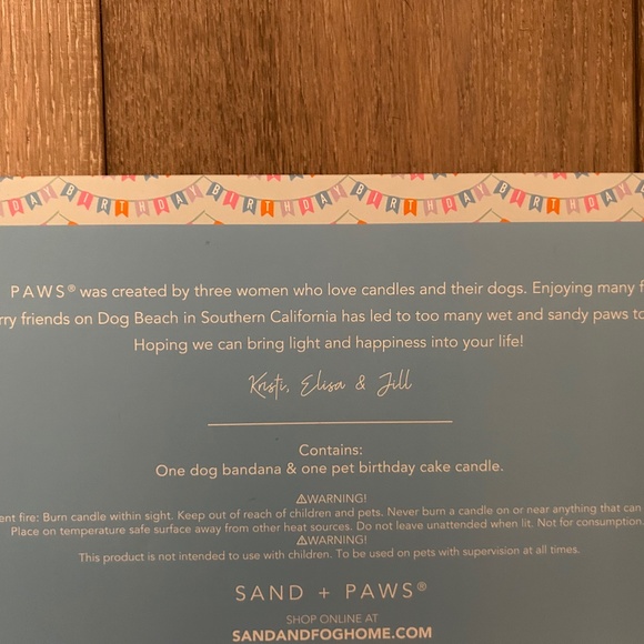 “New with box”  Sand + Paws Dog birthday Bandana & Candle - Picture 7 of 8